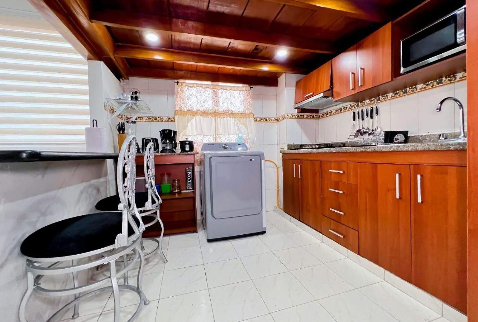Charming Three-bedroom Located In The Historic Walled Center Of Cartagena